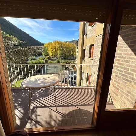Apartament Rialp Amb Vistes Al Riu Noguera Pallaresa 外观 照片