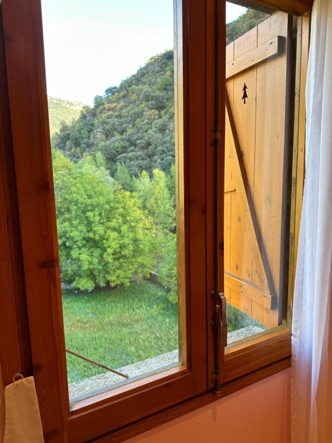 Apartament Rialp Amb Vistes Al Riu Noguera Pallaresa 外观 照片